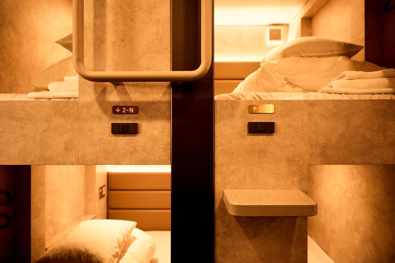Book Tea Bed Shibuya Hotel cápsula Tóquio